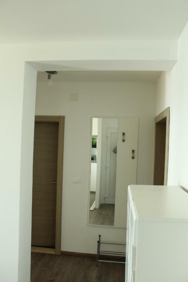Mihaela Apartment มลินี ภายนอก รูปภาพ
