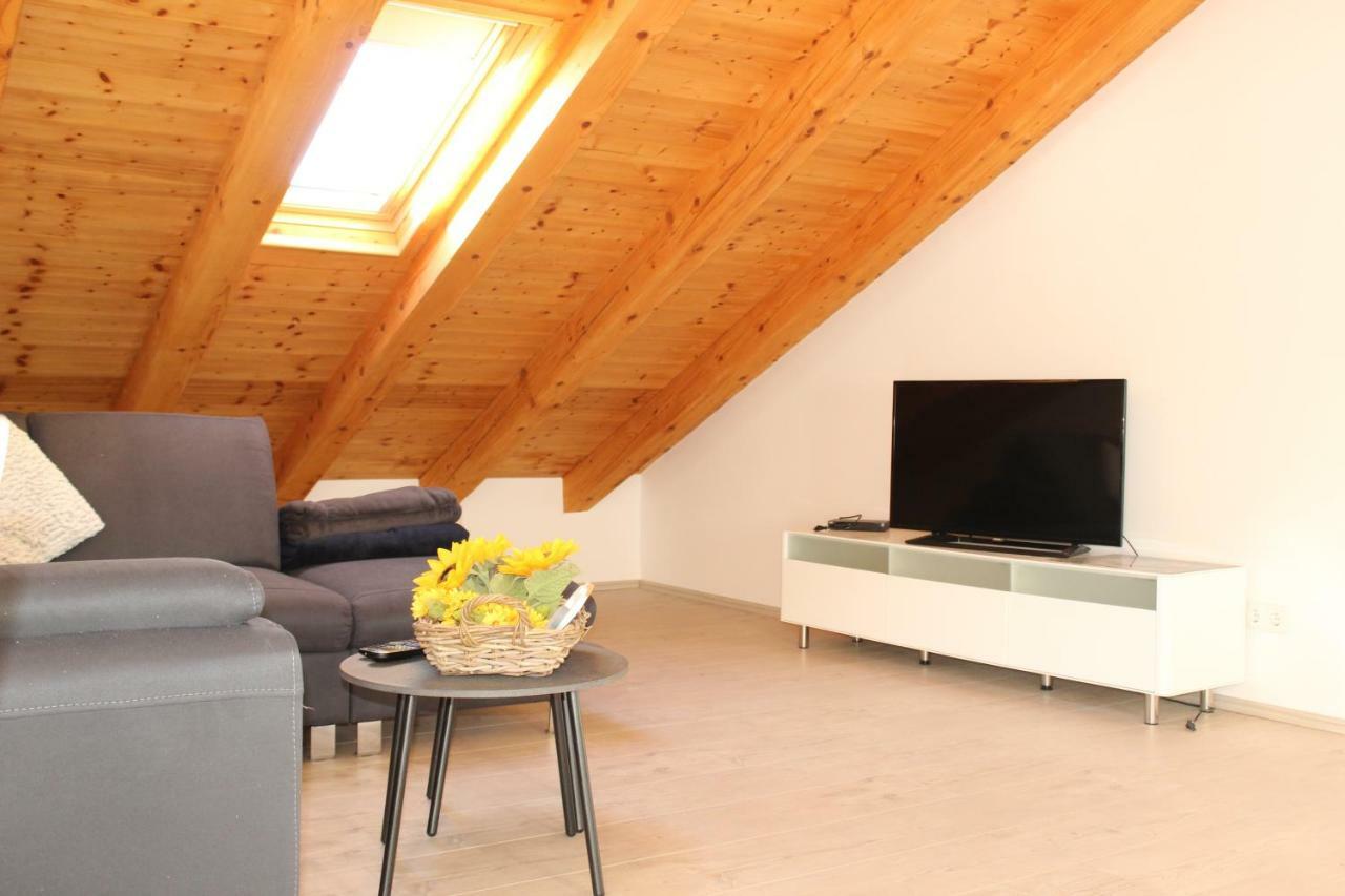 Mihaela Apartment มลินี ภายนอก รูปภาพ