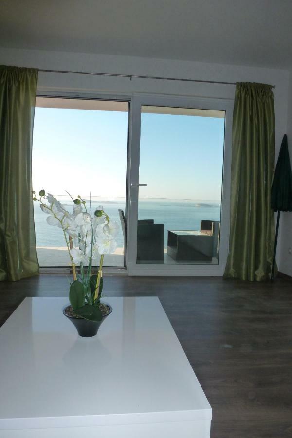 Mihaela Apartment มลินี ภายนอก รูปภาพ