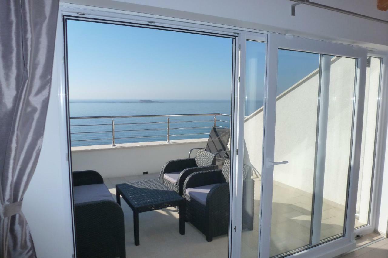 Mihaela Apartment มลินี ภายนอก รูปภาพ