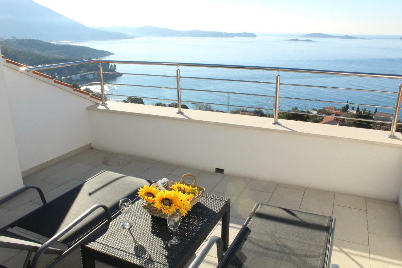 Mihaela Apartment มลินี ภายนอก รูปภาพ