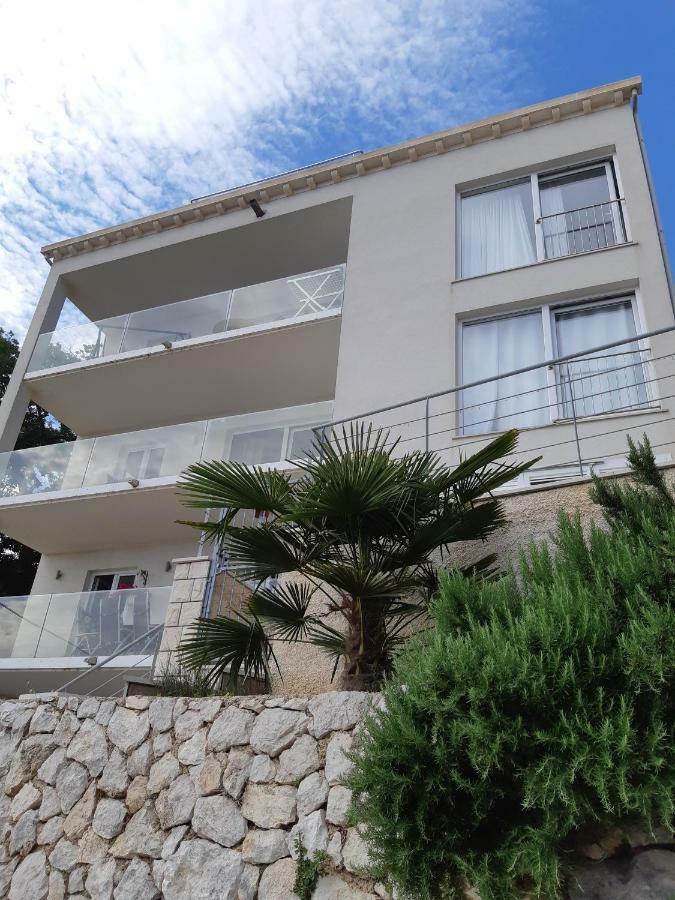 Mihaela Apartment มลินี ภายนอก รูปภาพ